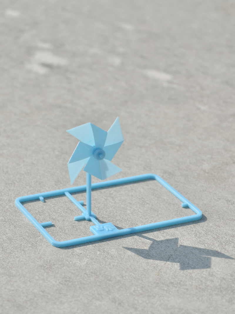 HANDSTAND PARK “EMERGENCY”- Windmill