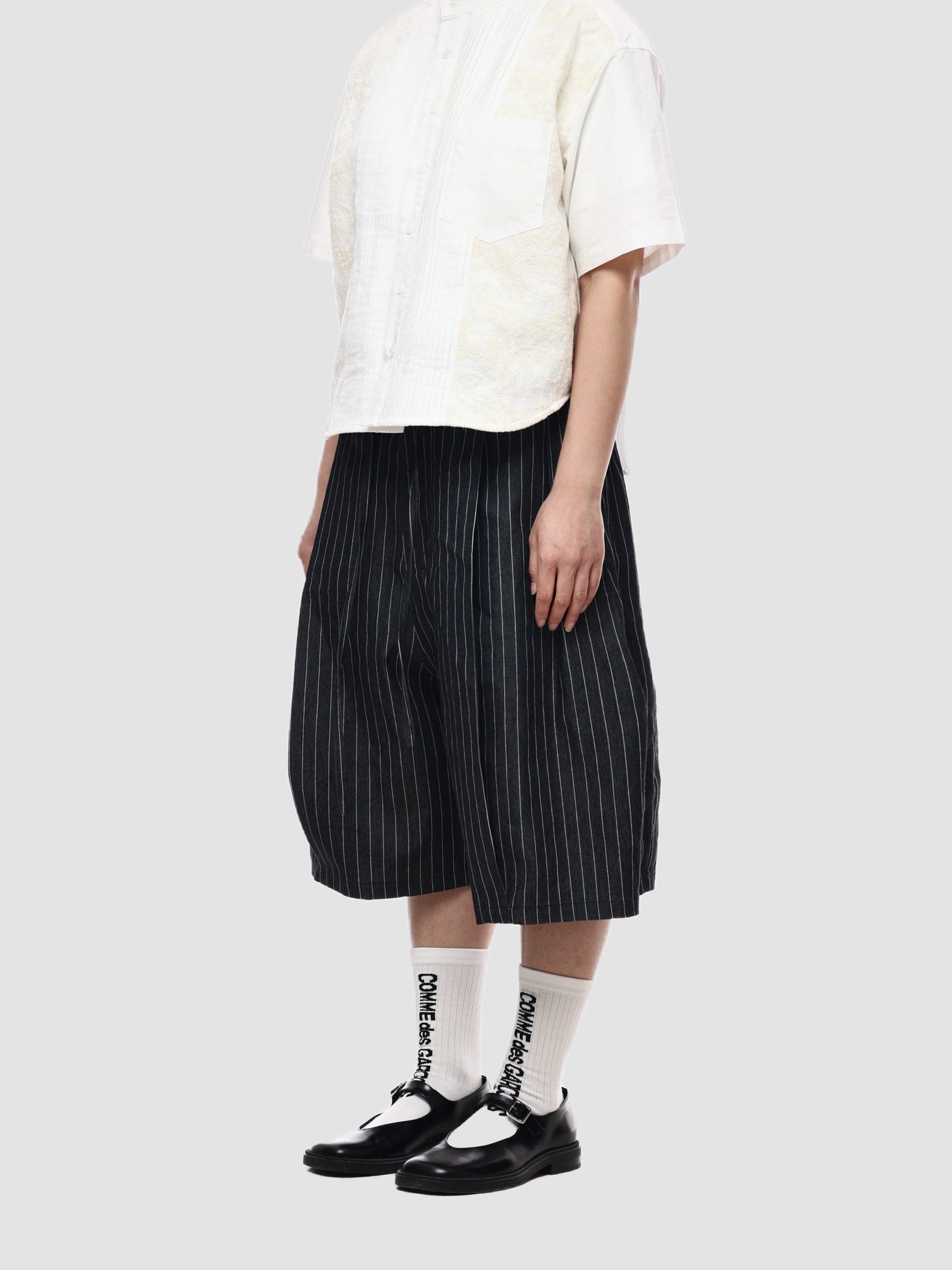 6CRAYON Elastic Waist Wide-Leg Shorts - Double Pleated & Loose Fit with Drawstring